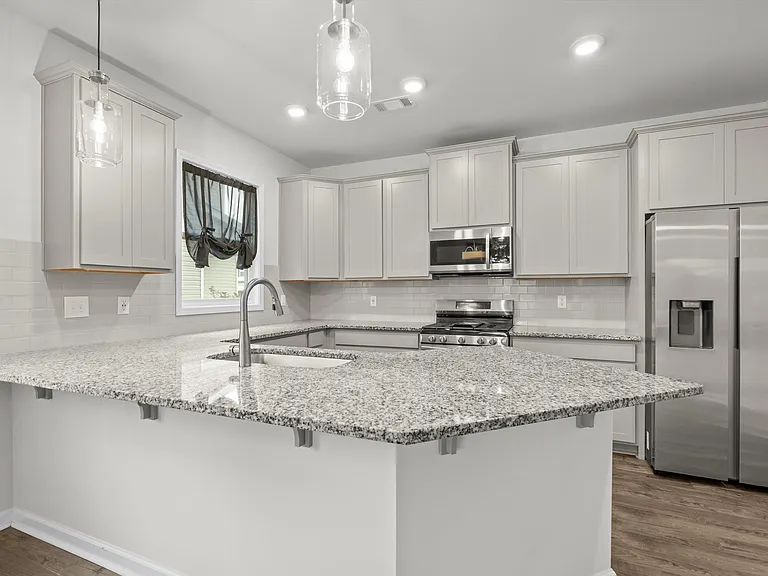 596 Count Fleet Ct — Photo 15