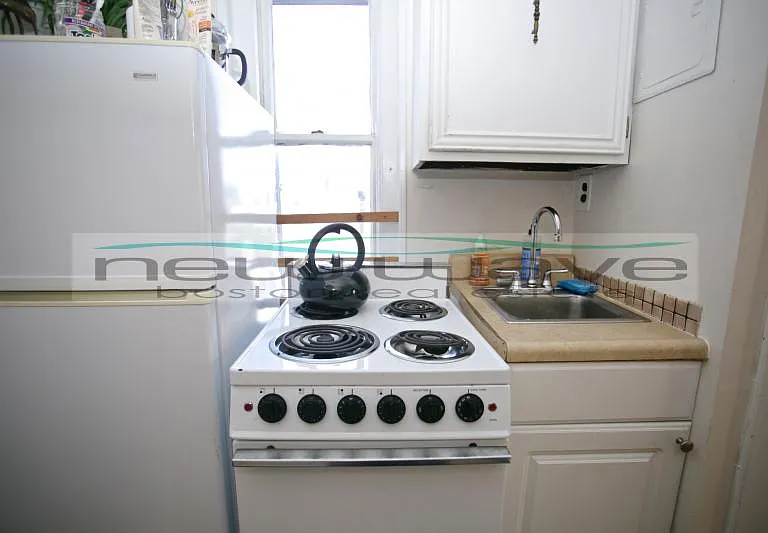 40 Anderson St #17 — Photo 5