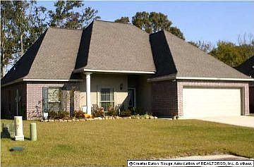 1st image of 39032 Balmoral Ave
