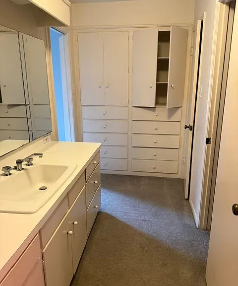 1115 Ivy Ln — Photo 12