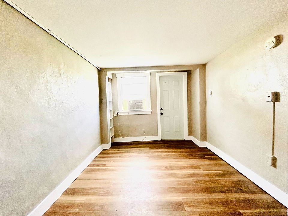 1st image of 111 S Grandview Ave #6