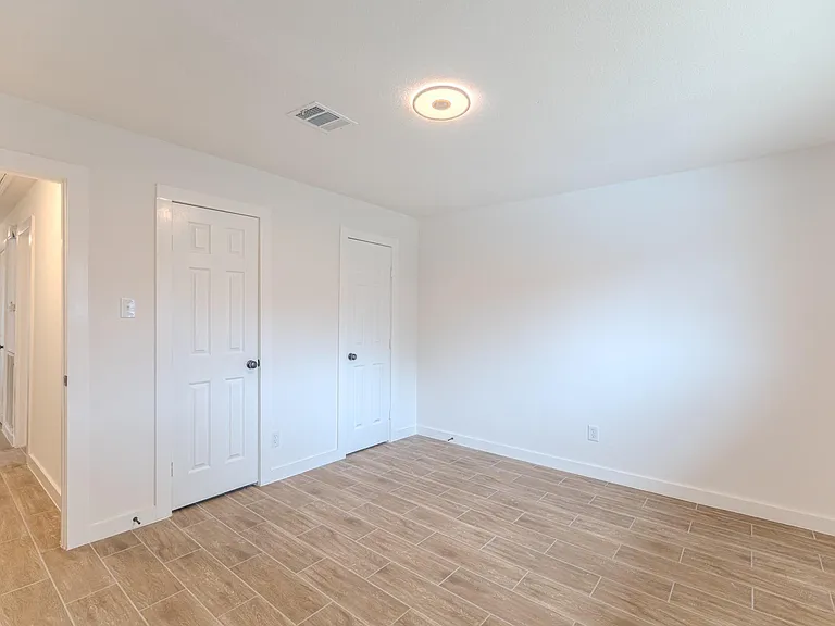 10519 Kirkwren Dr — Photo 22