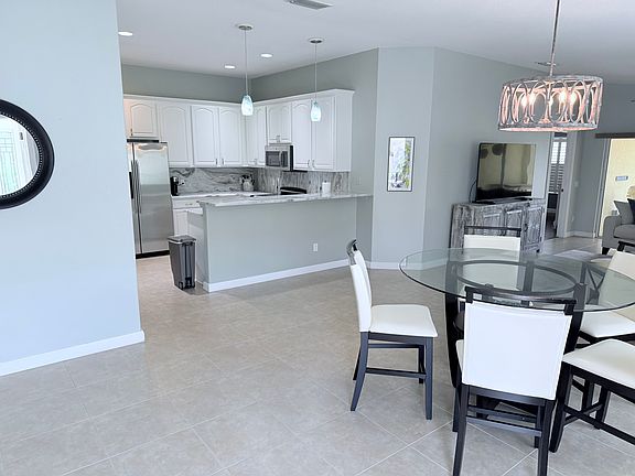 2nd image of 2121 Burgos Dr #1