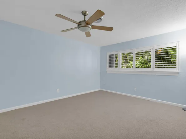 2241 NE 32nd Street, Lighthouse Point, FL 33064