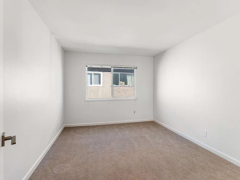 2225_Channing_Way_Unit_303 Berkeley California 21_12012022