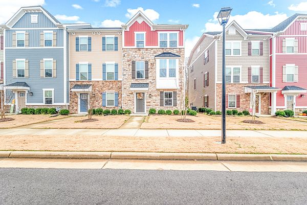 1st image of 7523 Luminary Dr