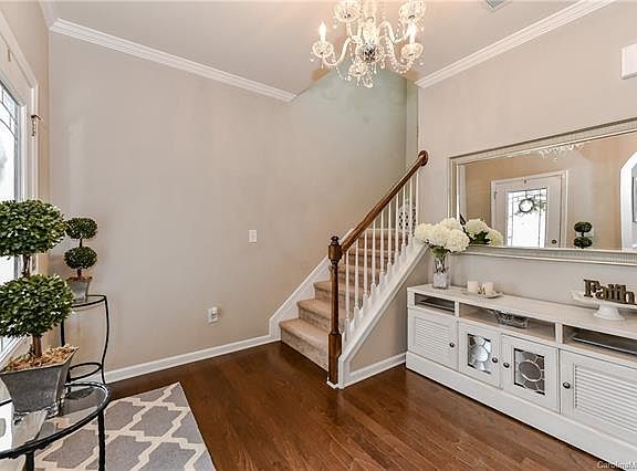 3rd image of 5012 Sequoia Dr