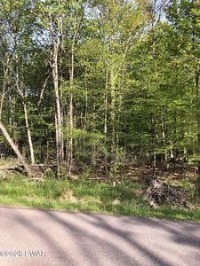 67 Rockway Rd, Lake Ariel, PA, 18436