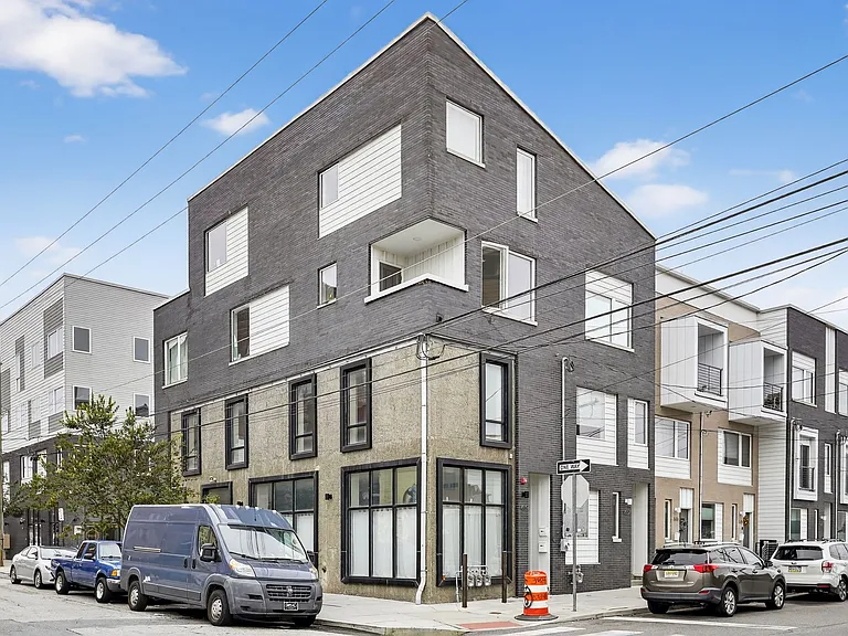 1659 N Randolph St #1 — Photo 1