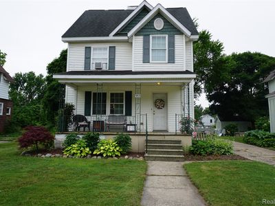 955 N Chevrolet Ave, Flint, MI, 48504