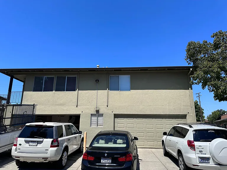 1051 Mohr Ln #D — Photo 17