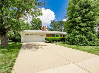 128 Smith Dr, Ballwin, MO