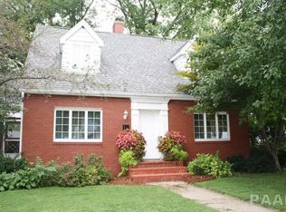 111 Court Dr, Washington, IL 61571