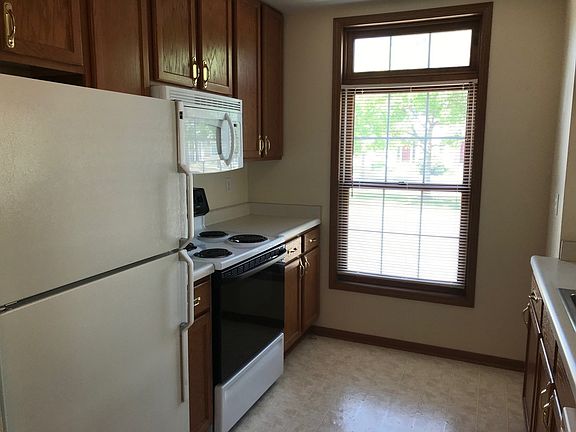5th image of 2604 Stange Rd Unit 7