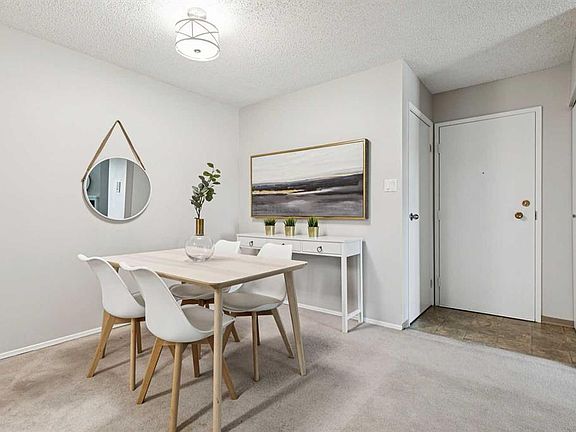 4th image of 315 E Southampton Dr SW #5109