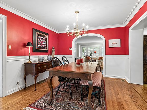 4th image of 7822 W Thorndale Ave
