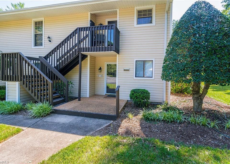 1st image of 212 Driftwood Ln