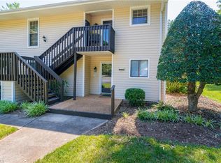212 Driftwood Ln, Winston Salem, NC 27104