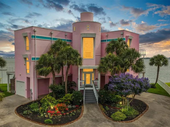 1006 Darcy St, Galveston, TX 77554