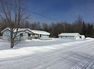 115 Dalton Rd, Skandia, MI 49885