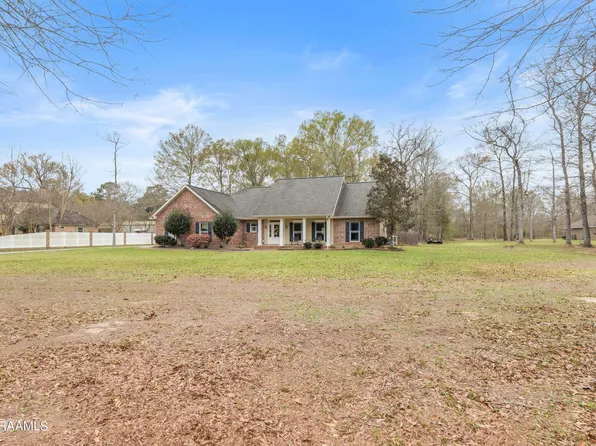 1212 Chicot Park Rd, Ville Platte, LA 70586