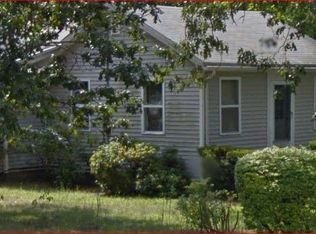 102 Wood Road Trl, Flanders, NY 11901