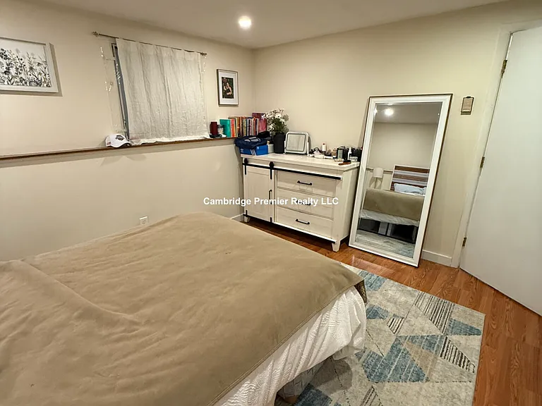 102 Alpine St #8 — Photo 7