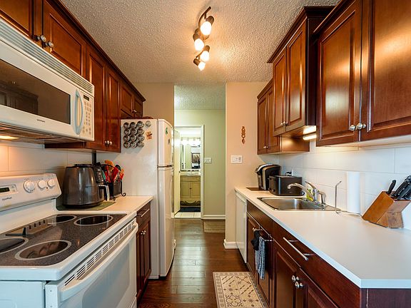 5th image of 12121 Jasper Ave NW #305