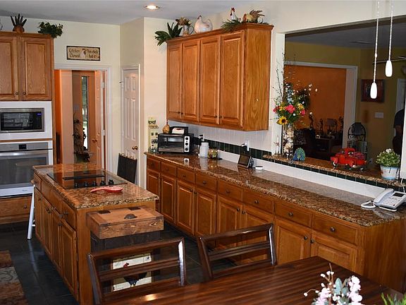 5th image of 6401 Martha Ct