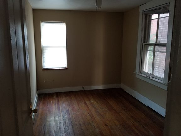 5th image of 7511-7513 Michigan Ave