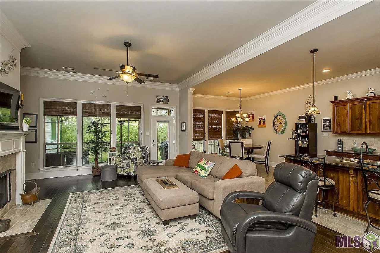 3 bed, 1746 sqft, $2,600 — Photo 4