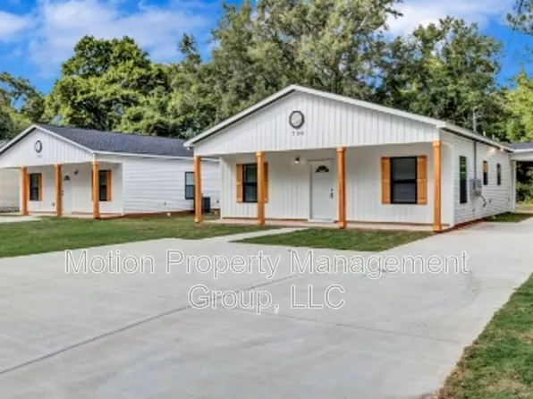 700 Carmen Ave #A2, Fort Valley, GA 31030