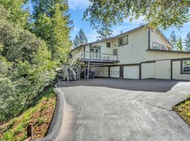 399 Old Mill Pond Rd