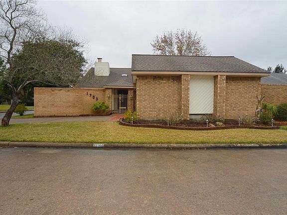 3rd image of 1703 Plumbwood Way
