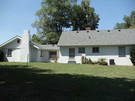 3rd image of 304 Hindle Ave