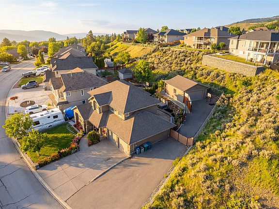 3rd image of 1052 Quail Dr