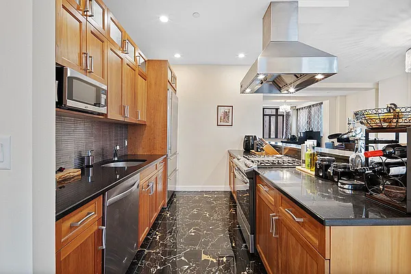 Rented by Keller Williams Realty Gold Coast | media 5