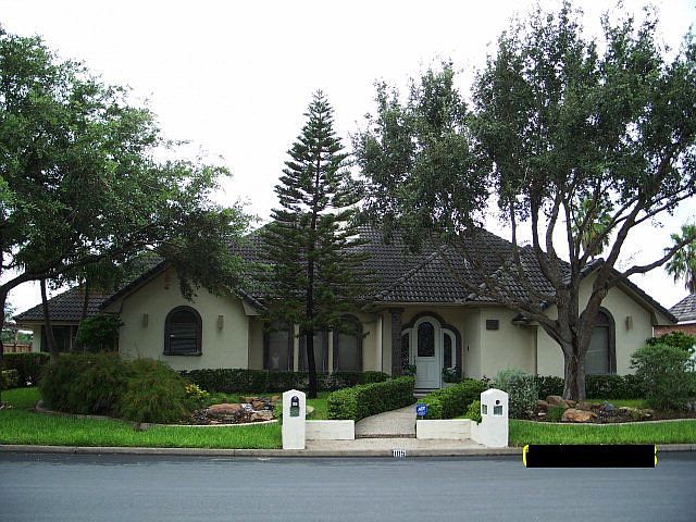 1st image of 105 Pelican Ave