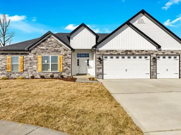 607 Woodway Ct, Wentzville, MO 63385