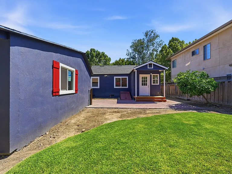 2291 Cottle Ave — Photo 31