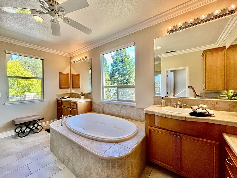 3381 Black Oak Dr — Photo 20