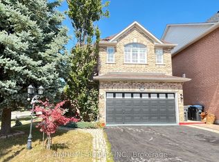 881 Knotty Pine Grv #BASEMENT, Mississauga, ON L5W 1K2