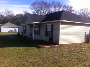 3670 Dallas Dr, Dalzell, SC 29040