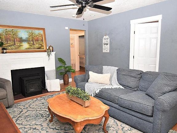 4th image of 811 N Ferger Ave