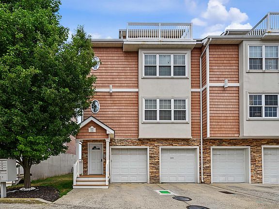 2nd image of 2423 Formicas Way #2423