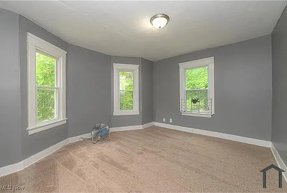 3337 E 143rd St — Photo 21