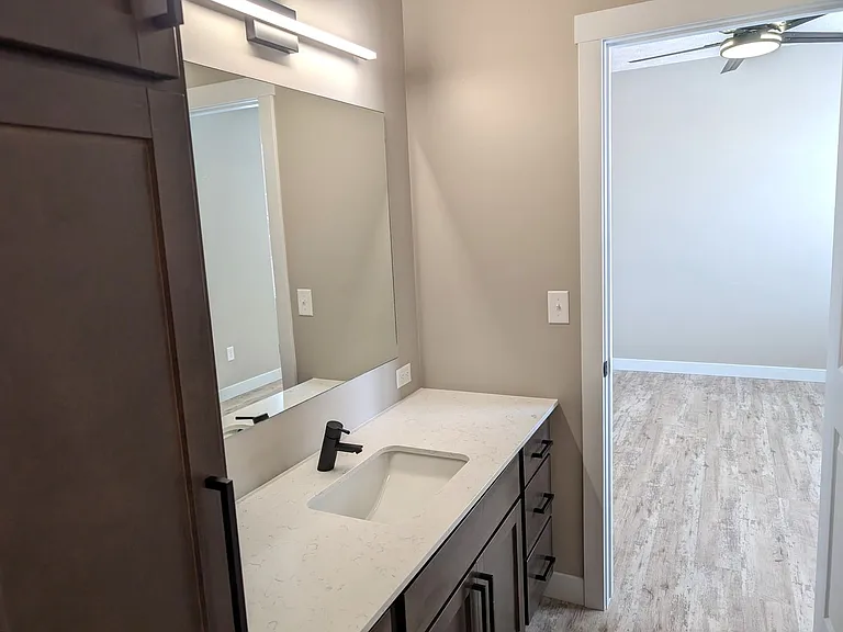 2512 Hudson Way — Photo 73