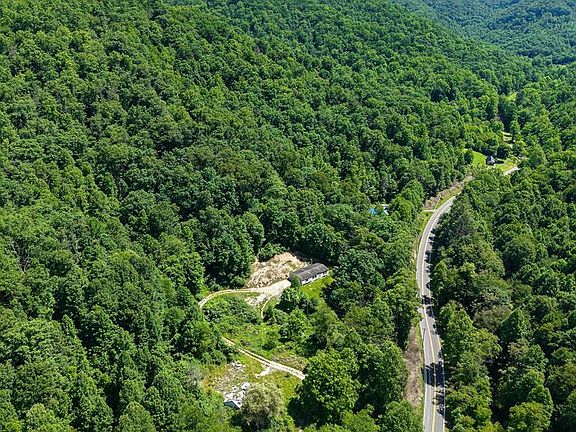 4th image of 10633 Poplar Gap Rd