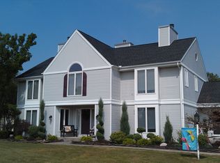 4631 Kriston Ln, North Tonawanda, NY 14120