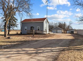 3482 Bradley Rd, Omro, WI 54963